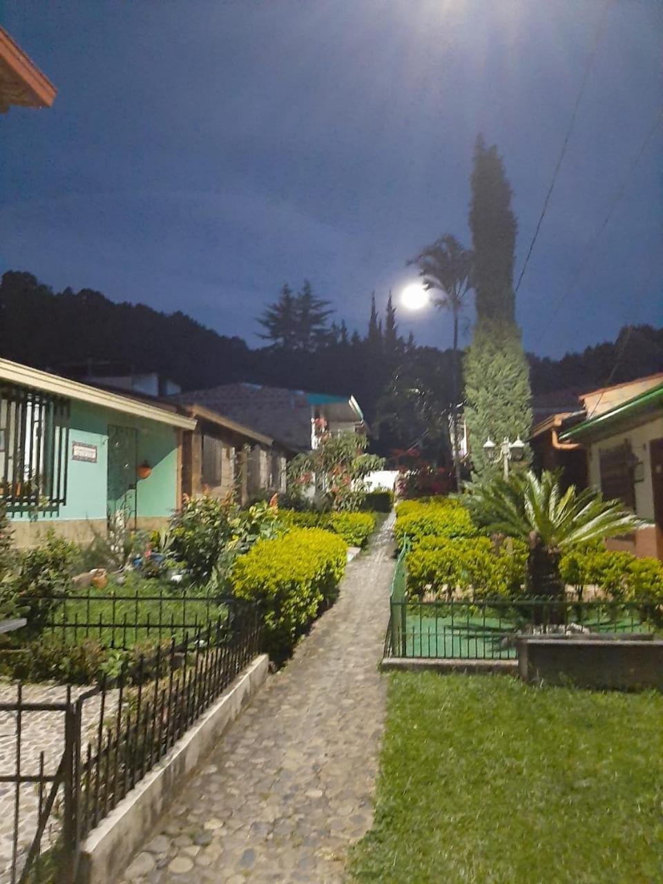 Hospedaje Maravillas De Jardín Exteriör bild